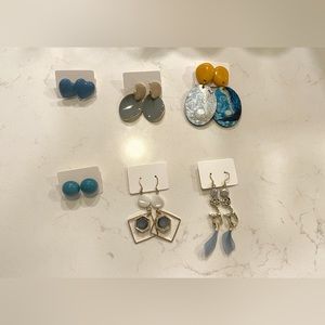 6 Earrings